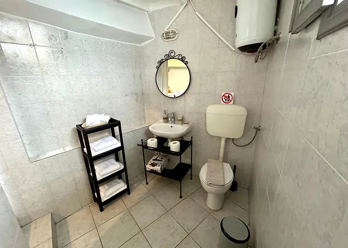 Manousos Fisherman's House Schinopi